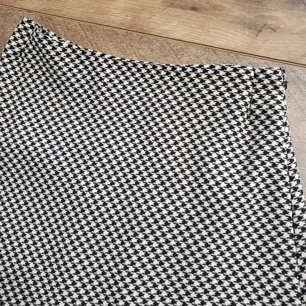 Carmen Marc Valvo Houndstooth‎ Black and White Midi Length A-Line Full Skirt 4 - Picture 4 of 9